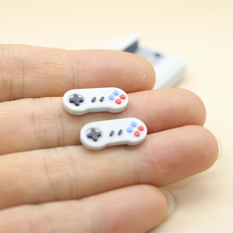 1set Dollhouse Mini Retro Game - Gaming Console Mini 评论和价格